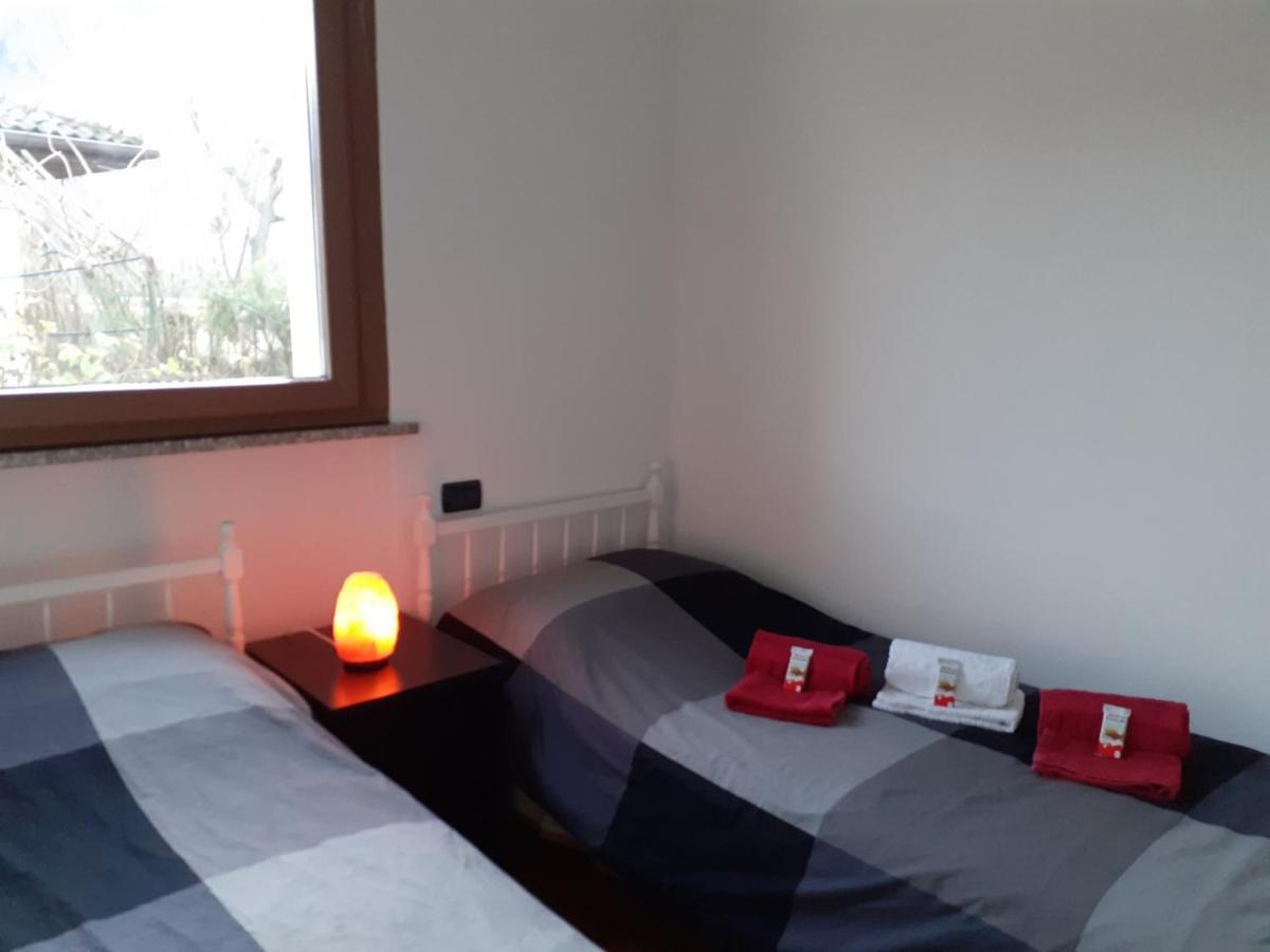 La Perla del Lago Apartamento Calceranica al Lago Exterior foto